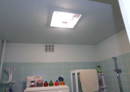 Lekopsporing: Waterinfiltratie thv plafond in badkamer